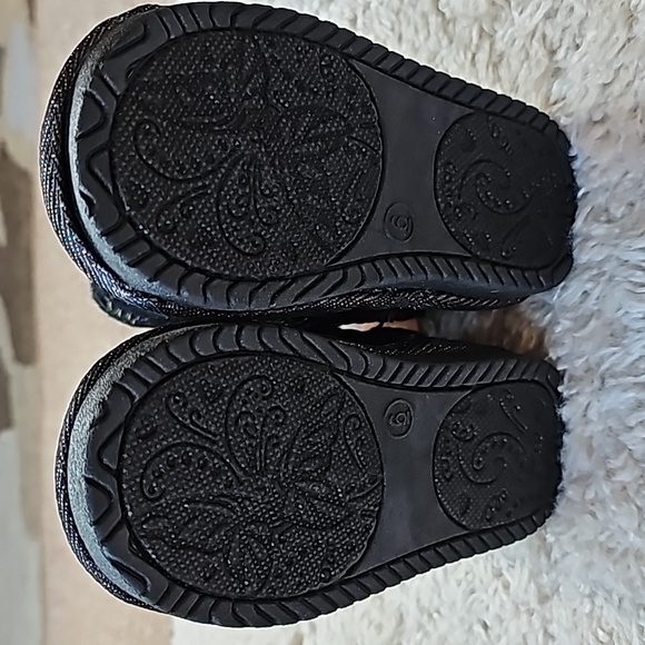 Girls Boots - Picture 9 of 15